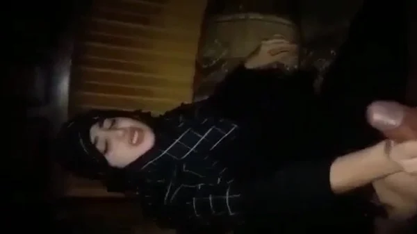 Pakistani girl fucked by cousin with thick cock